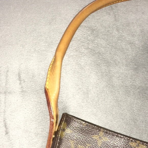 Louis Vuitton Looping GM - Picture 6 of 10